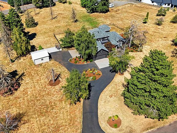 5th image of 8325 Redwood Dr SE
