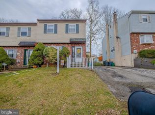 160 Meadowbrook Ln, Brookhaven, PA 19015