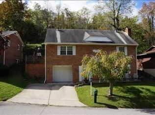 98 Belmont Dr, Huntington, WV 25705