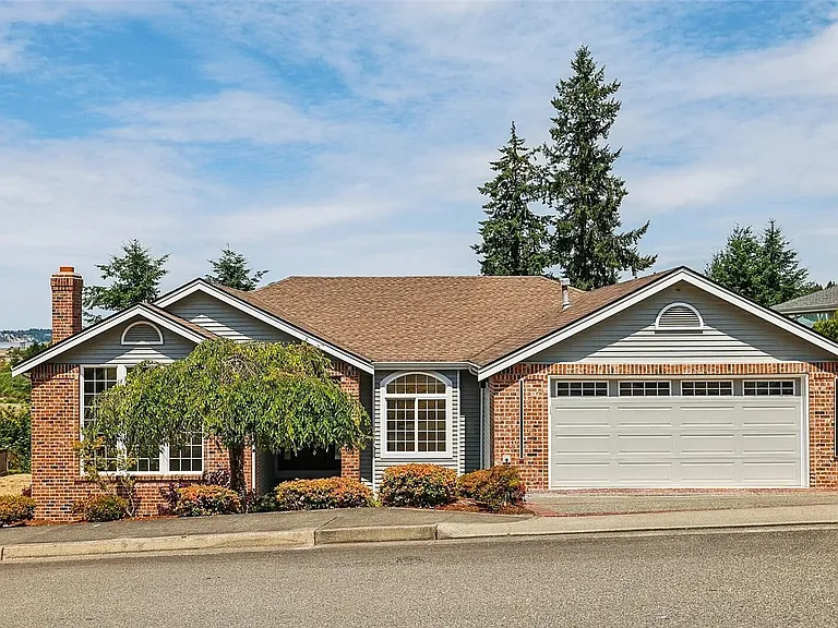 2805 Chambers Bay Dr — Photo 3