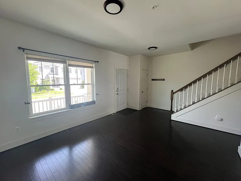 1705 Willard Way — Photo 2