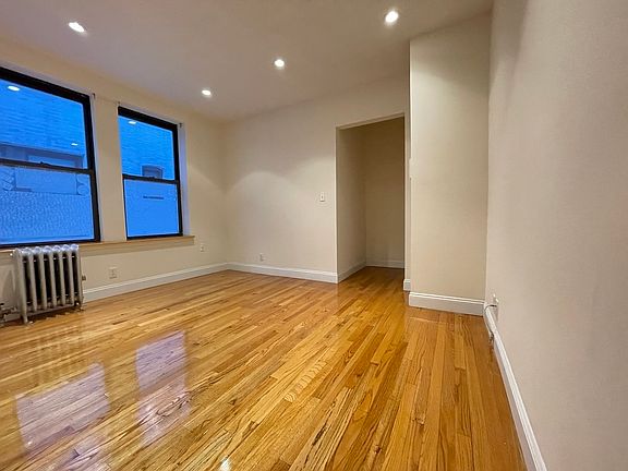 5th image of 32-30 41st St #D3