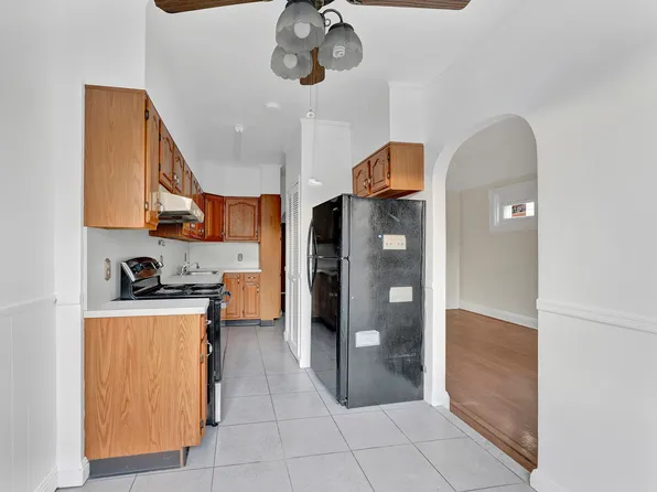 2065 East 38th Street image 7 of 26