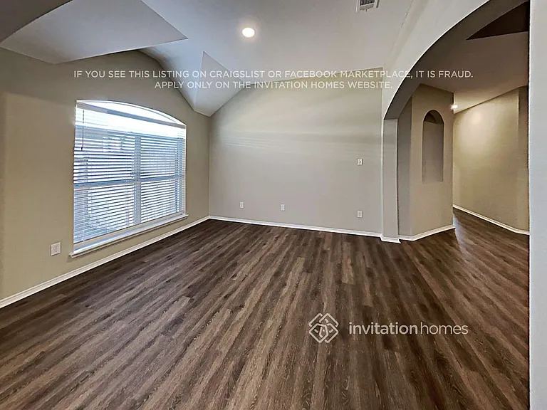 904 Chestnut Ln — Photo 6