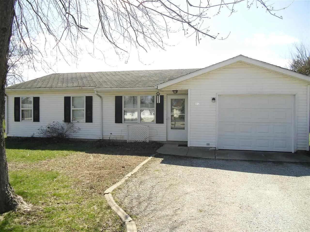 513 Park Meadow Dr photo 1