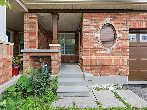 3rd image of 3115 Edgar Ave