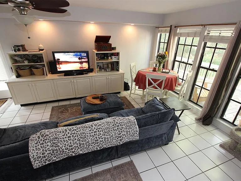 2319 Green Timbers Trl #D — Photo 9