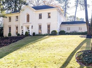 900 Hawick Dr NW, Atlanta, GA 30327