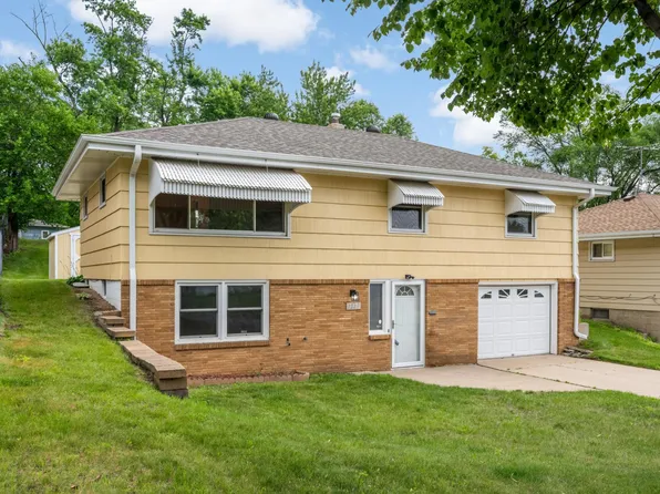 1218 Kent St, Saint Paul, MN 55117
