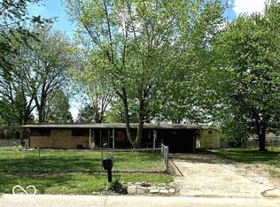 430 Robbins Dr, Greenwood, IN 46142