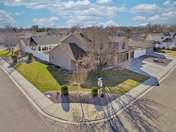 2nd image of 858 Delean Way