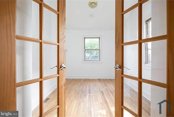 112 Linden St #1 — Photo 5