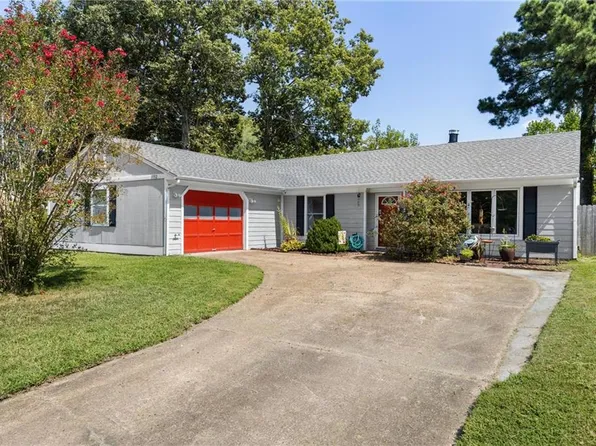 5352 Beaufain Blvd, Virginia Beach, VA 23464