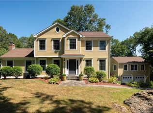 4 Cortland Pl, Oxford, CT 06478