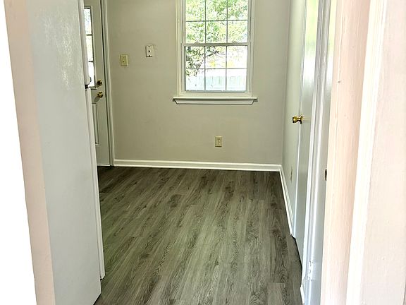 3rd image of 4326 Tides Ct #B