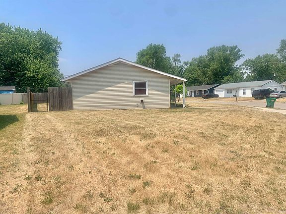 2nd image of 28830 Miller Dr