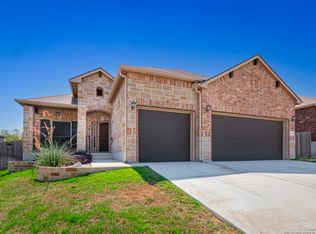 3598 High Cloud Dr, New Braunfels, TX 78130