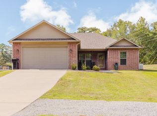 5861 Bauxite Cutoff Rd, Bauxite, AR 72011
