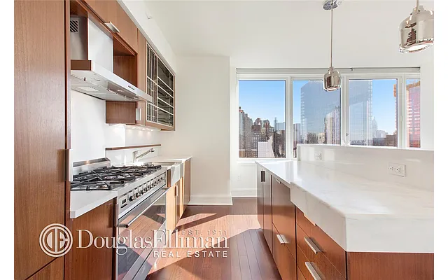Rented by Douglas Elliman | media 18