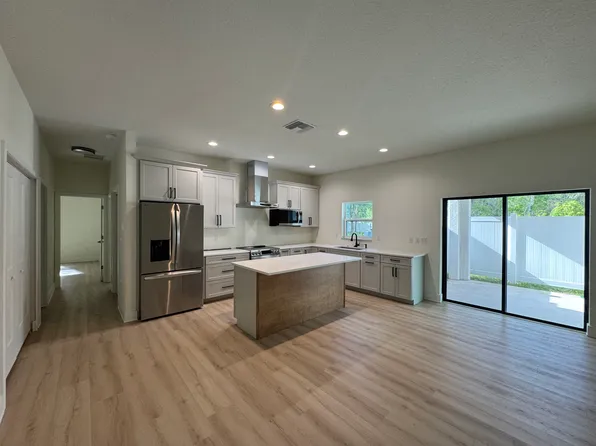 4049 Redcoat Dr, Wesley Chapel, FL 33543