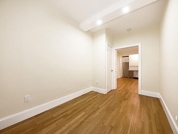 5th image of 137 W 12th St APT 1-1