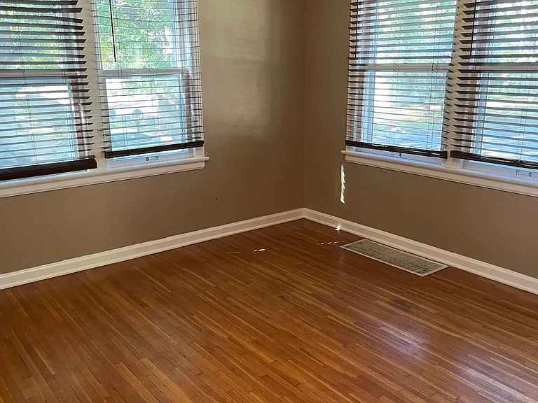 3301 E Bayley St — Photo 3