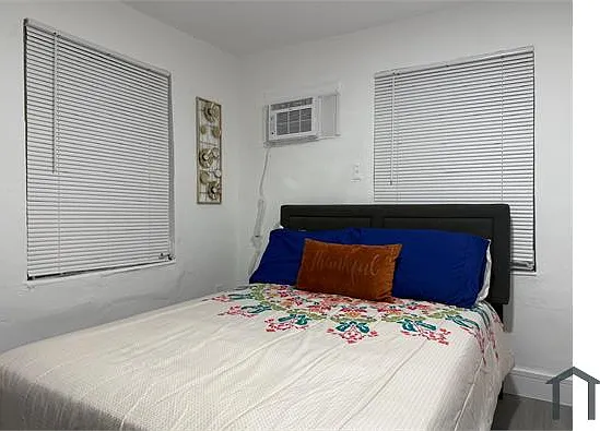 7036 NW 19th Ave — Photo 13