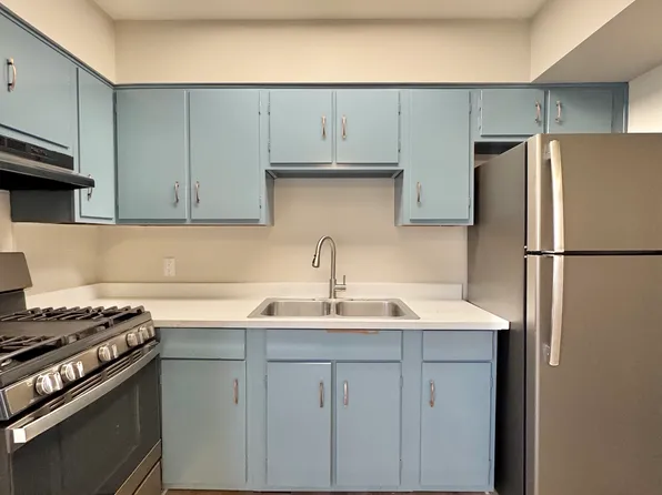 510 Holladay Dr #403, Danville, KY 40422