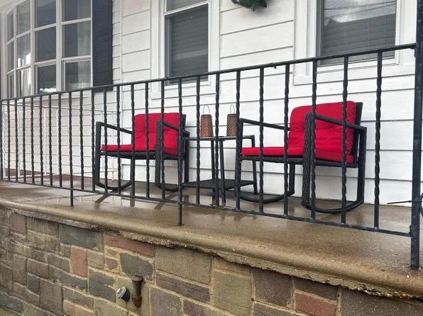 513 1/2 Market St, Gloucester City, NJ 08030