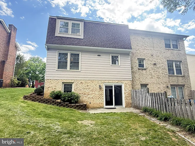 824 Appleseed Ct — Photo 41