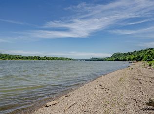 414 Russell Landing Rd, Brandenburg, KY 40108