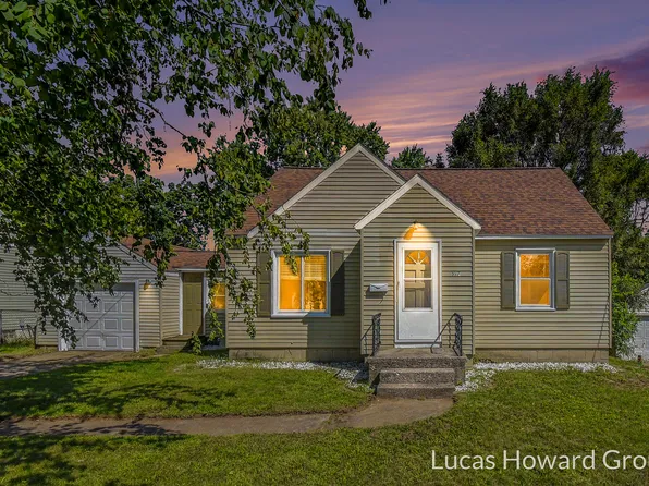 917 Royal Oak St SW, Wyoming, MI 49509