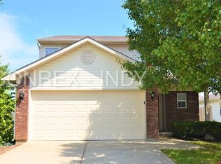 8030 Whistlewood Dr, Indianapolis, IN 46239