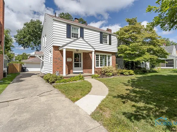 2735 Sherbrooke Rd, Toledo, OH 43606