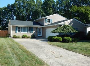118 Dartmouth Cir, Elyria, OH 44035