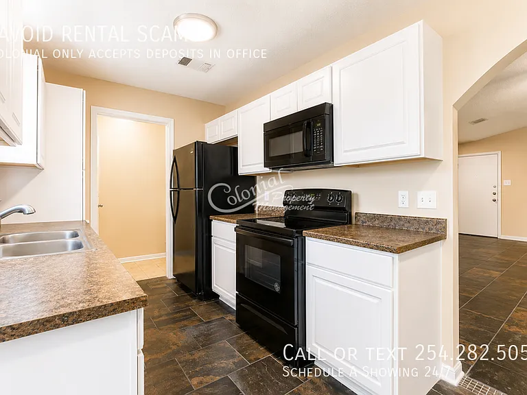 2408 Hidden Hill Dr — Photo 5