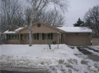1104 Aspen Dr, Burnsville, MN 55337