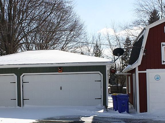 3 Car Garage and Mini Barn