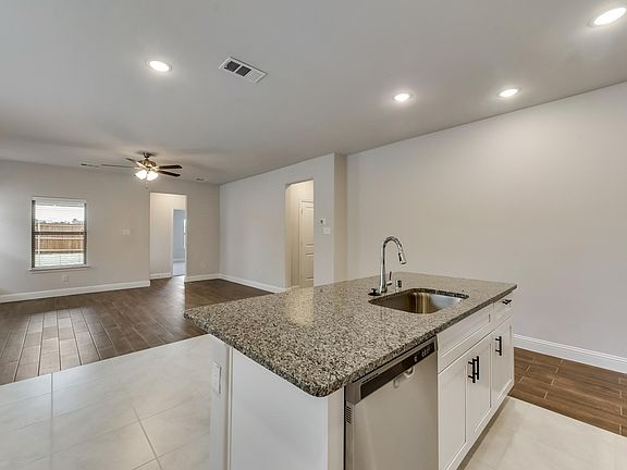 5th image of 3508 Lillian Ct