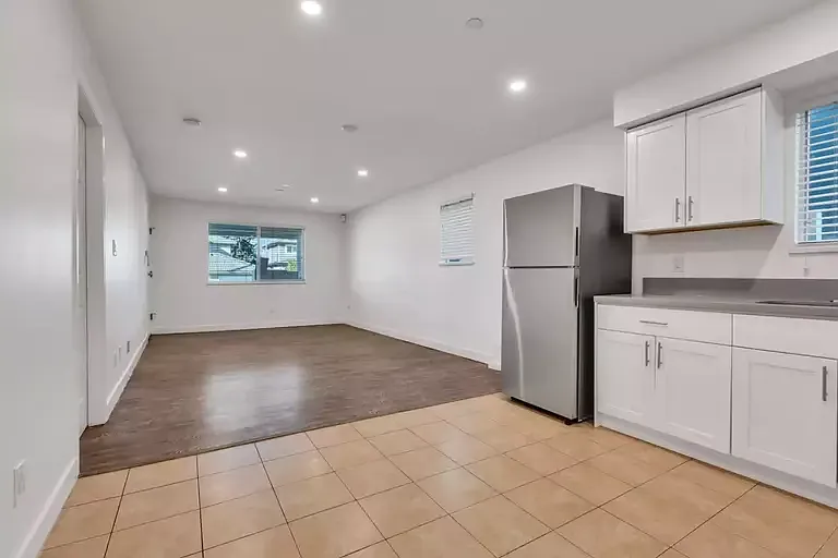 3745 Spruce St #1A — Photo 3