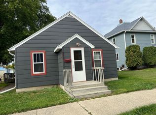 226 6th Ave SW, Valley City, ND 58072