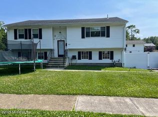 1202 Thomas Ave, Ocean, NJ 07712