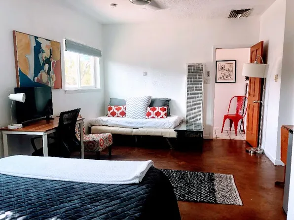 1122 Truman St SE #B, Albuquerque, NM 87108