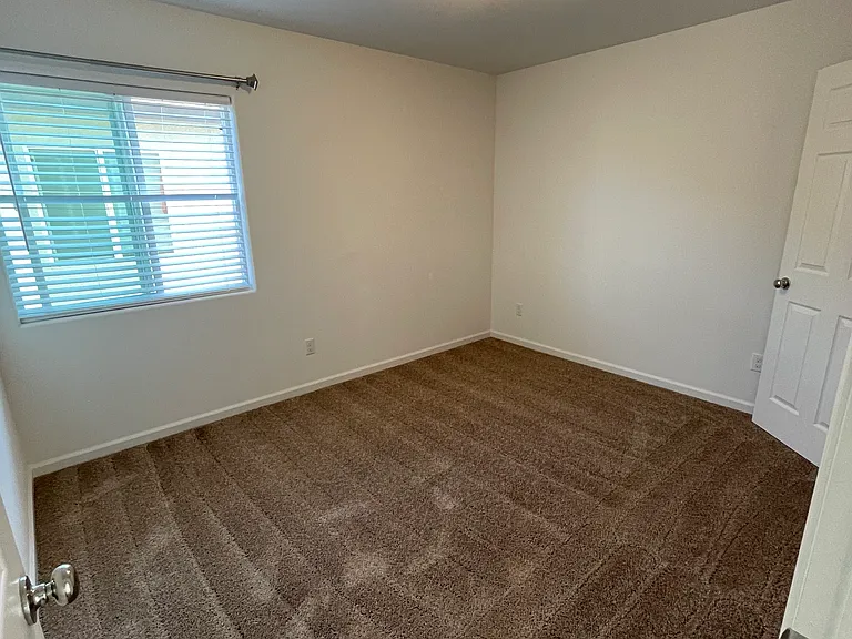 385 Ostrander Ave — Photo 15