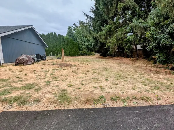 2205 NW 69th St, Vancouver, WA 98665