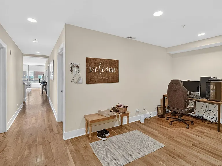 525 Kedzie St — Photo 69