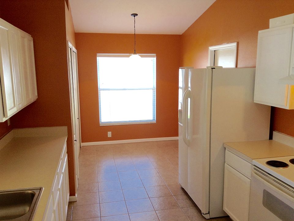 1st image of 10404 Paragon Pl