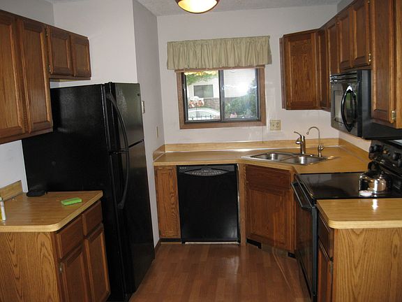 3rd image of 2553 Brookdale Ln N