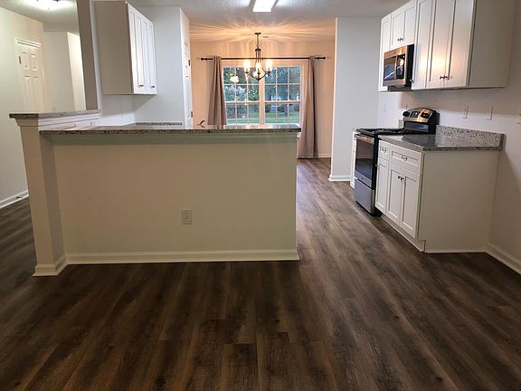3rd image of 5004 Wigmore St