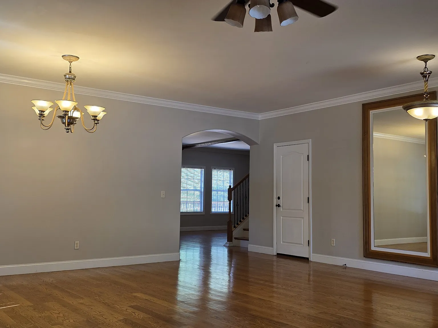 5 bed, 3.5 bath, 3105 sqft, $3,800 — Photo 4